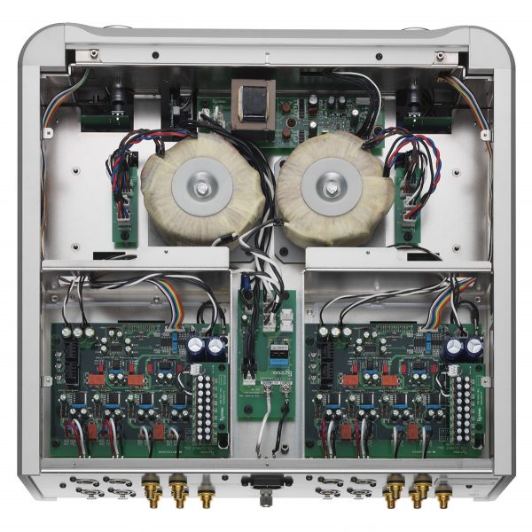 c-03xs_interior_lower