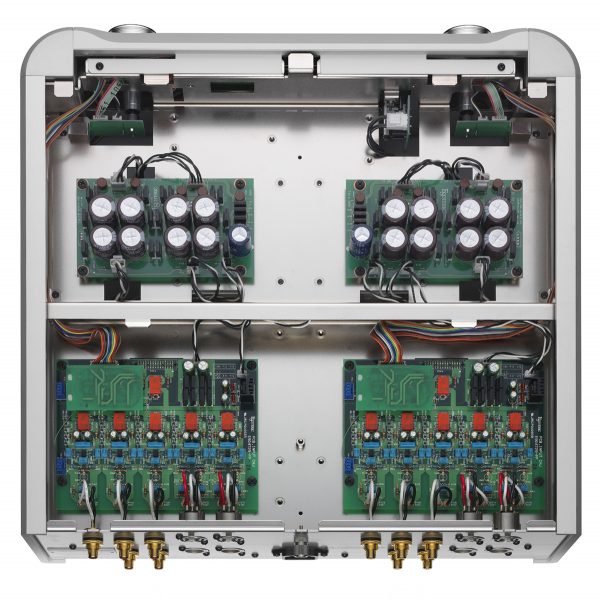 c-03xs_interior_upper