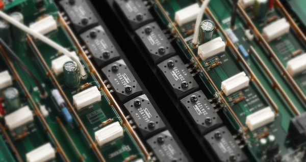 s-02_power_transistors